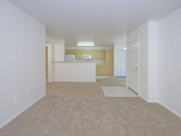$1,195 / 1br - 732ft2 - Cable e Internet Listos, Casa Club para Residentes, Ventilador de Techo (Colorado Springs)63686671918721120