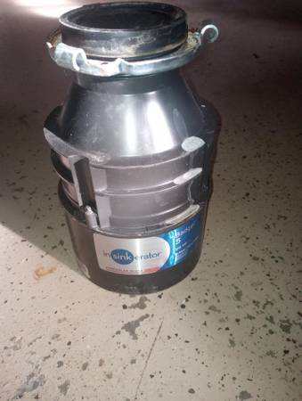 Badger5 1/2 Horsepower Garbage Disposal 1