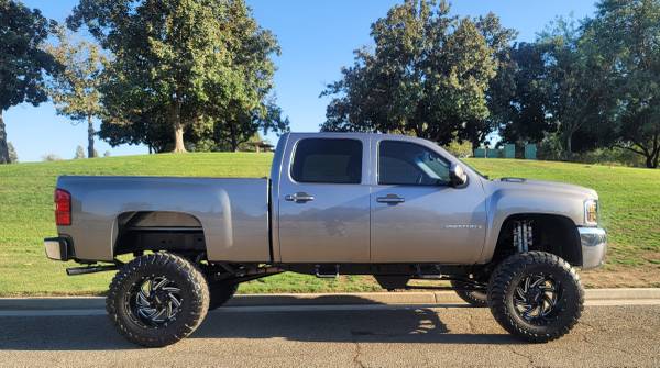 Chevy 2500 HD - $30,000 (San Jose East)63477596374017122