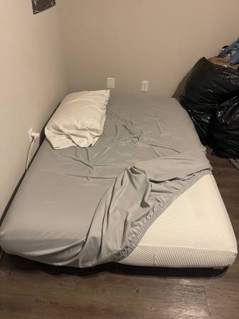 Full size mattress 1