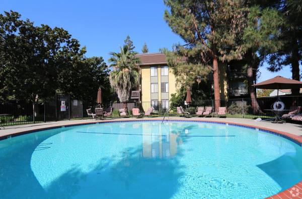 $1,899 / 1br - 725ft2 - Upgraded Countertops, Air Conditioning, 1 bedroom (concord / pleasant hill / martinez)63850427533569121