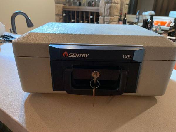 REDUCED Fireproof Safe | Sentry 1100 1