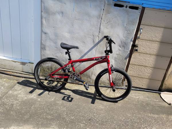 Mid School GT Compe BMX - $200 (south ozone park)63471379181699121