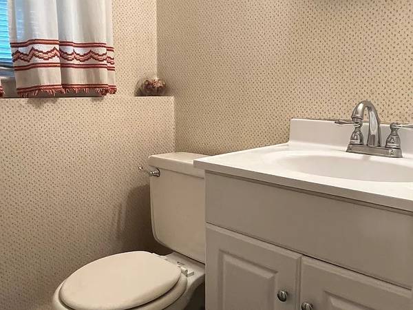 $1,150 / 3br - Spacious 3 bedroom, 2.5 bathroom house for rent. (NY)64002993819778123