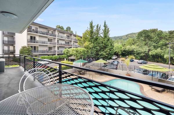 $3,238 / 1br - 665ft2 - Refrigerator, Situated in Los Gatos!, 1bd 1ba (los gatos)63994100029954122
