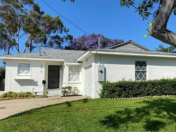 $1,200 / 3br - This three-bedroom, one-bath home (San Diego, CA)63701568738819120