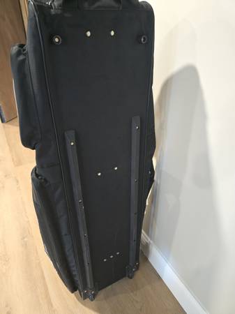 Blue gauntlet rolling fencing bag - $125 (Fairfax)63471145242497124