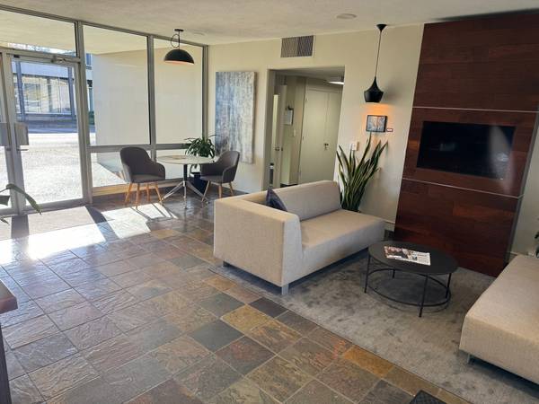 $395 Oak St. Executive Suites (Eugene)63747357382401120