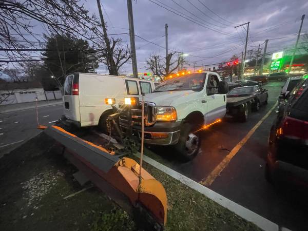 2002 FORD F450 Superduty neumáticos traseros dobles PLATAFORMA PLANA PARA REMOLQUE DE NIEVE - $6,500 (Long Island)63614442923649120