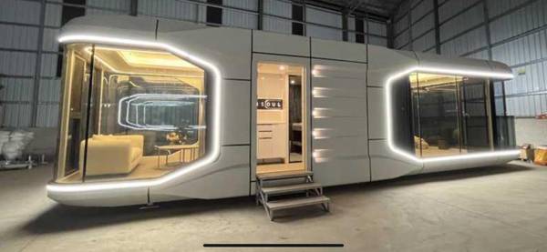 TINY HOUSES ON PRIVATE LOT 1