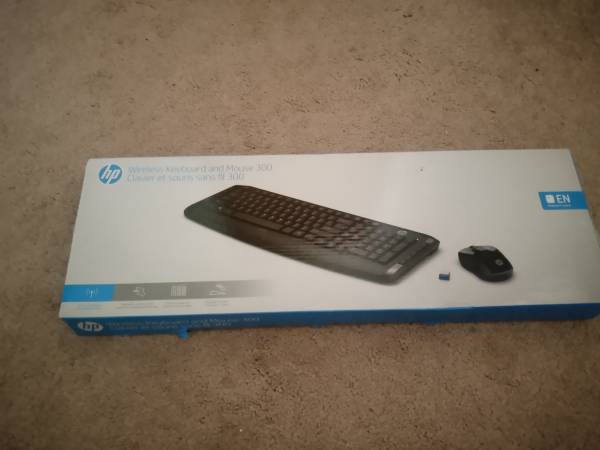 hp wireless keyboard and mouse. New in box 1