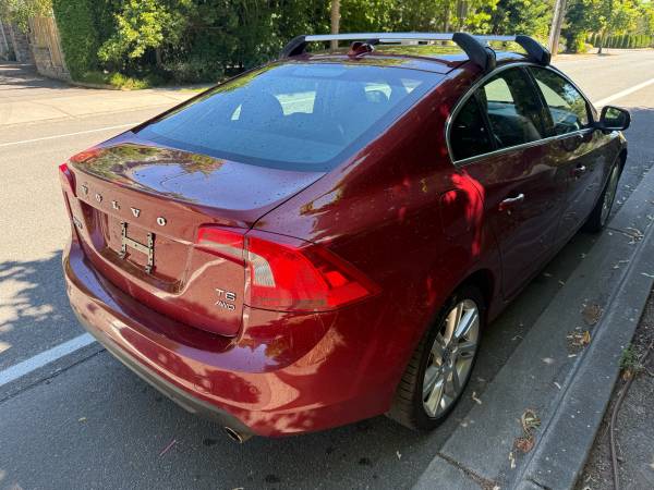 2011 Volvo S60 T6 AWD en venta. Motor de 300HP - $5,699 (Lynnwood)63470767093379122