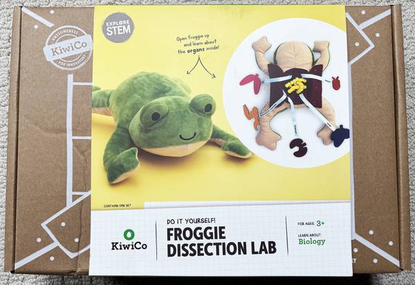 Kiwi Co Froggie Dissection Lab Plush Learning Toy Kit Ages 3+ 1