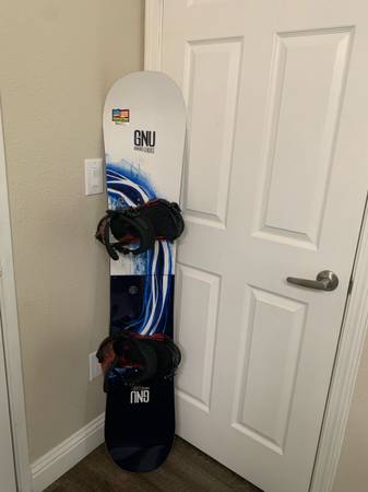 Gnu snowboard size 154 1