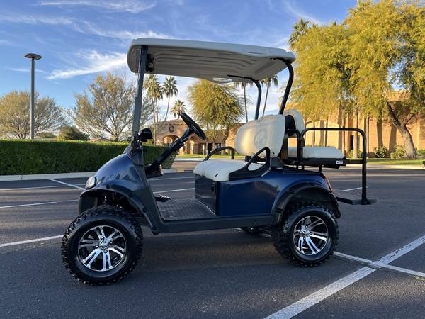 2023 EZGO RXV LITHIUM BATTERY CUSTOM GOLF CART 1