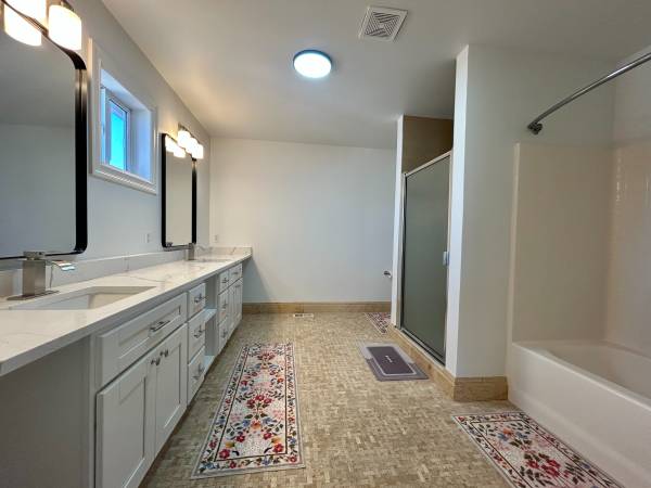 $1,000 / 1br - 400ft2 - Furnished Master Rooms for rent include utilities & Wifi (Federal Way)63799858180225123