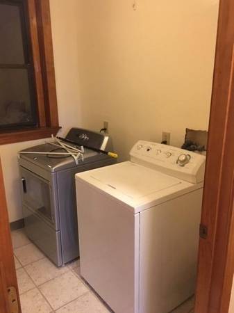 $4,000 / 4br - ▶AVAILABLE NOW. JP 4bed 1 bath. Washer dryer in unit. (Jamaica Plain)63931250716418124