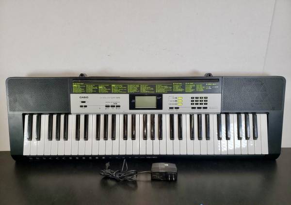 Casio Piano Keyboard LK-135 Digital 61-Key Lighted Songs 1