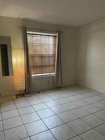 $925 Room with Private Bathroom-Utilities Included (West Palm Beach)63825132545155120