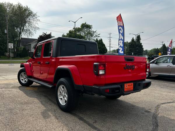 2021 Jeep Gladiator Sport S, 4x4, financiamiento/garantía disponibles - $29,995 (Kenosha)63470430085633124