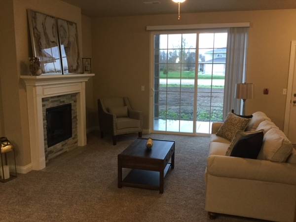 $1,775 / 2br - 1552ft2 - Pre-3-Sheboygan-2 Car Garage!! Luxury Apt Homes (2628 Enterprise Drive, Sheboygan, WI.)63813312760577122