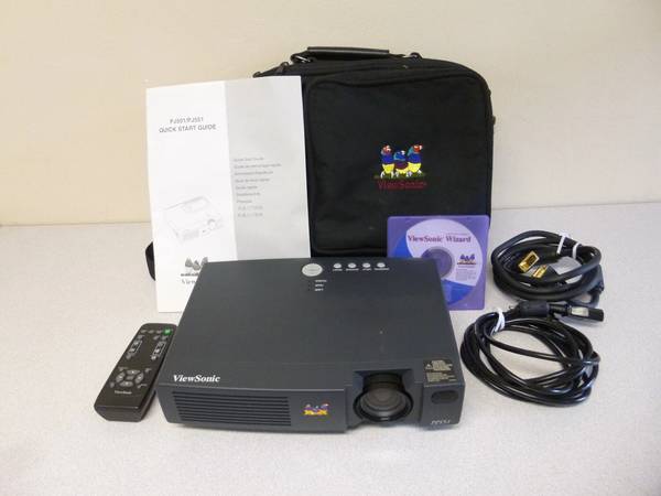 Projector - ViewSonic PJ551 1