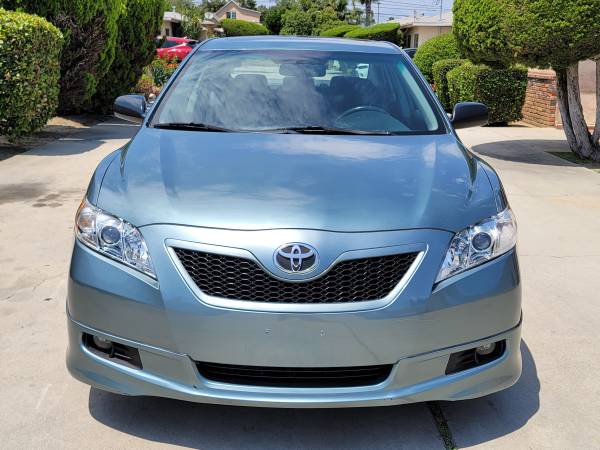 2009 TOYOTA CAMRY SE   '' LOW MILES '' - $6,900 (LOS ANGELES)63624532223105124
