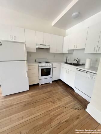 $2,495 / 1br - **NO FEE and 1 month free ** Nice 1 bed in Brookline.63817539874947122