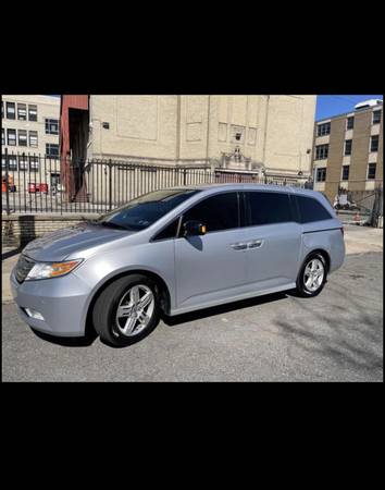 2013 Honda Odyssey Touring Elite 1