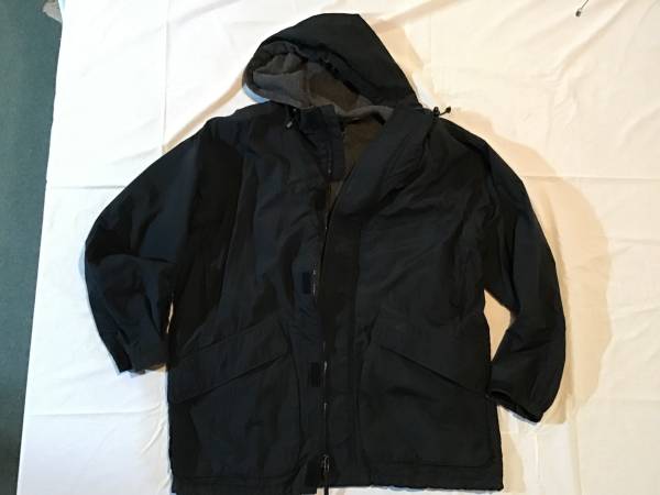 coat men's black, hooded    M 1