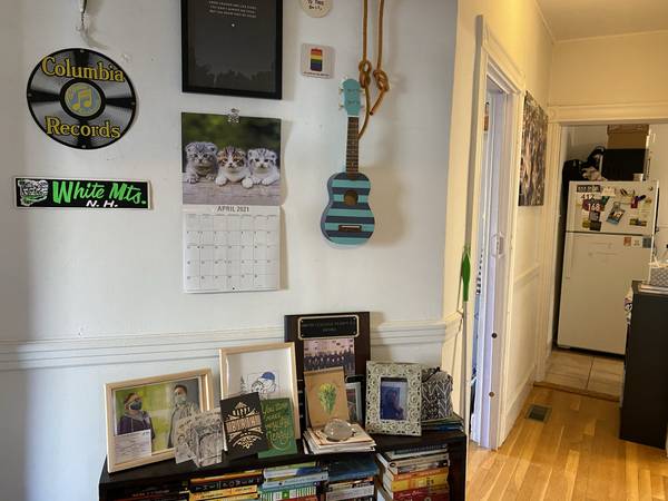 $2,700 / 2br - 999ft2 - 2 Bed 1 Bath on Raymond Avenue Somerville for 11/1/2025 move in Date (Somerville)63690775651073121