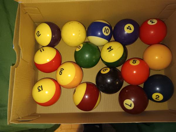 Vintage Billiard Ball Set 1