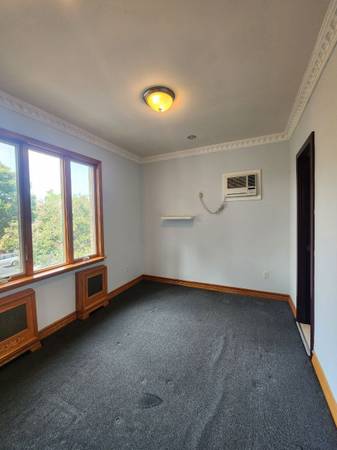 $2,000 / 1br - 1 bedroom 1 bathroom next to queens college (KEW GARDEN HILLS)63816602498305120