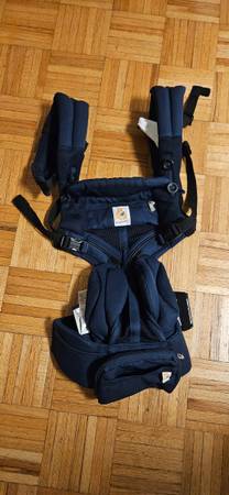 Ergobaby (Midnight Blue) 1