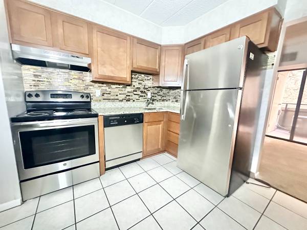 $1,200 / 1br - 850ft2 - Piscina... Sala de fitness las 24 horas.... ¡¡¡¡y mucho, mucho MÁS!!!! (Ross Twp)64013374092801120