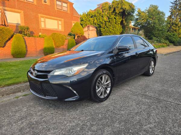 2016 Toyota Camry - $10,950 (West Seattle)63617358359811120