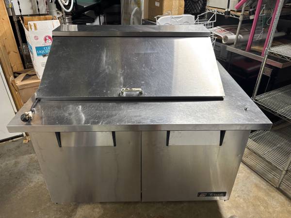 True sandwich prep cooler 1