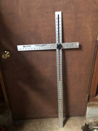 JOHNSON LEVEL ADJUST a SQUARE 1