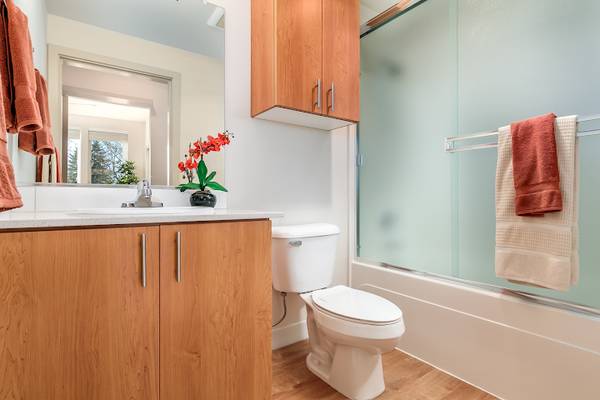 $1,395 / 1br - This Vibrant 1 Bed Is Calling Your Name! Come Tour The Ryder! (SE Portland, Ankeny, Burnside)63914738049923123