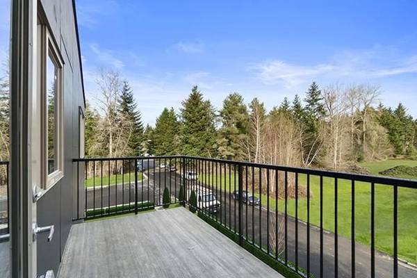 $1,799 / 1br - 804ft2 - Washer & Dryer in Unit, Carports, Air Conditioning (Olympia)63808035985793122