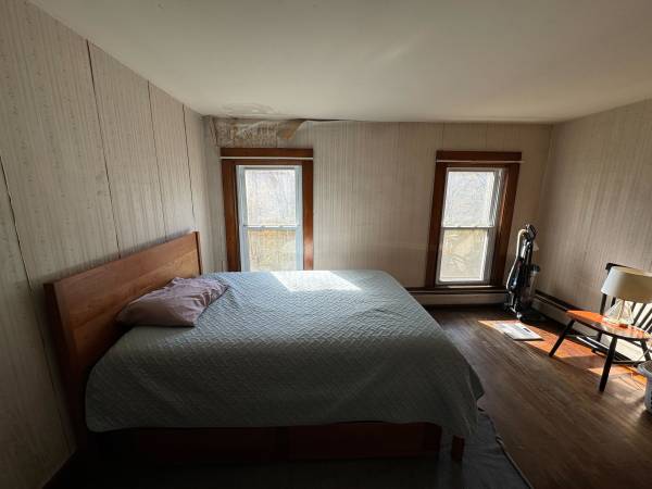 $995 / 1br - Cozy Open Concept 1 Bedroom (Bethel)63992934970626123