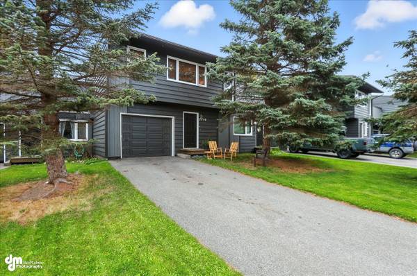 $285,000 / 2br - 1910ft2 - FLIPPING OPPORTUNITY! (2059 Stonegate Circle) (Anchorage)63991792754435121