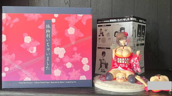 Pink Cat Peeled Back Kimono Figure -  Illustrated by Matró - Sculpted 1