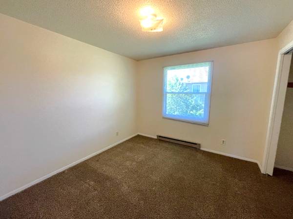 $745 / 2br - 575ft2 - 🏡 ¡SIN DEPÓSITO! -- 2HAB/1BA – $745/mes – Admite mascotas (solo gatos)💥 (Menomonie)63845958991361122
