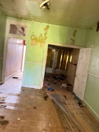 $30,000 / 3br - 1500ft2 - 19** lauretta ave (Baltimore)64289494545027120