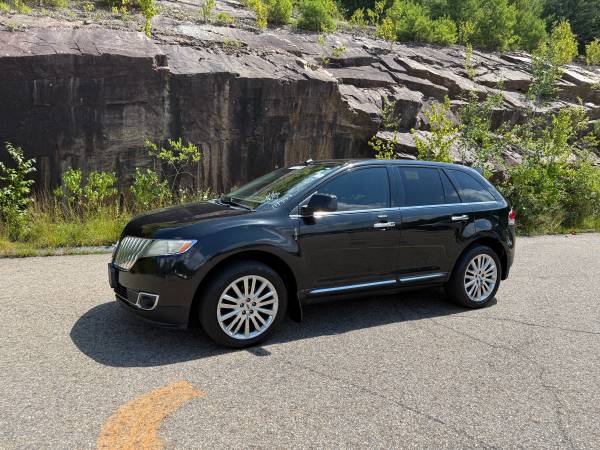 True American luxury 2011 Lincoln MKX AWD – Fully Loaded Luxury SUV - $4,499 (Quincy)63470622181249121