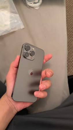 $200 iphone 13 pro 1