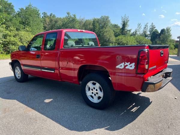 2005 Chevy Silverado 4x4, cabina extendida, funciona bien - $2.595 (límite de Mass / NH)63441268599427121