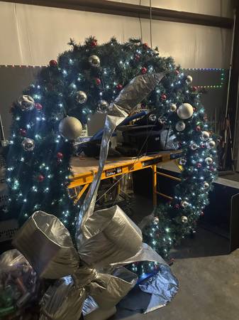 Commercial Lighted Christmas Wreath 1