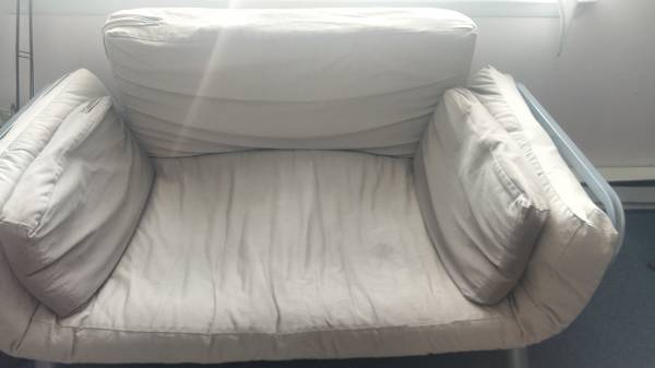 Futon 1